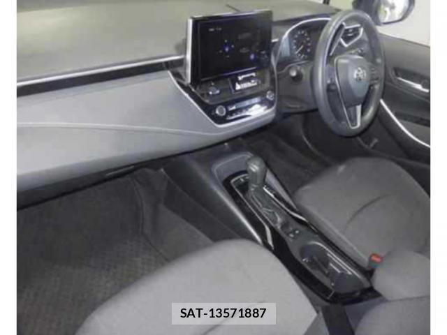Toyota COROLLA TOURING 2023-04 8218052-2