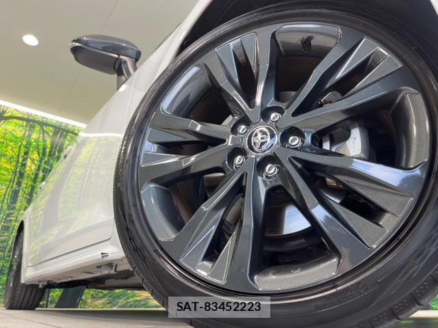 Toyota COROLLA TOURING 2024-04 8219711-12