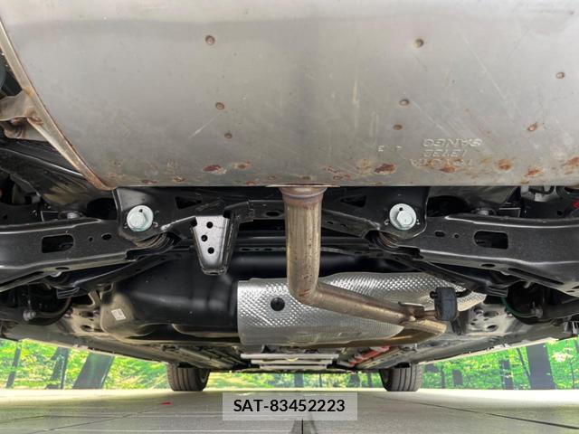 Toyota COROLLA TOURING 2024-04 8219711-18