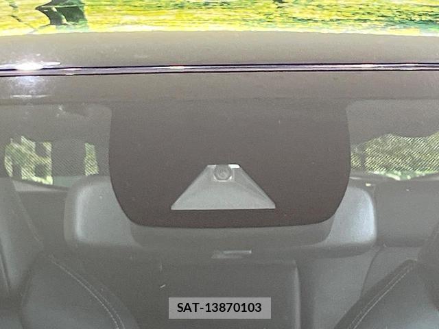 Toyota COROLLA TOURING 2021-09 8221102-2