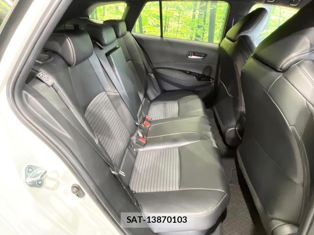 Toyota COROLLA TOURING 2021-09 8221102-9