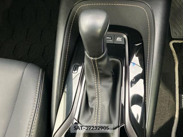 Toyota COROLLA TOURING 2023-08 8225531-17