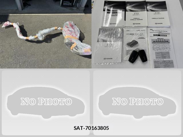 Toyota COROLLA TOURING 2022-09 8225579-19