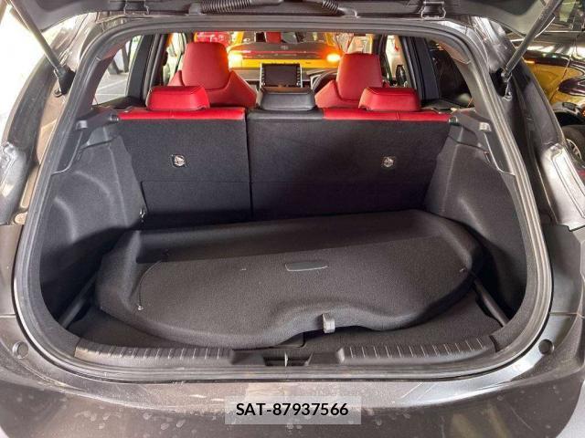 Toyota COROLLA SPORT 2022-07 8216392-7
