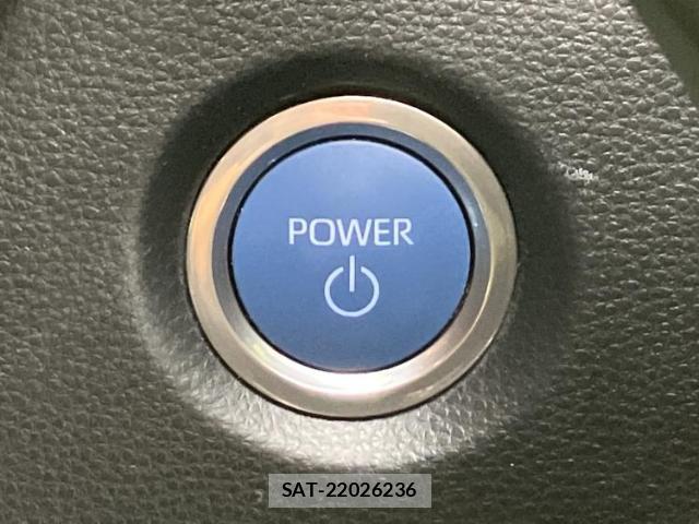Toyota COROLLA SPORT 2018-10 8218918-13