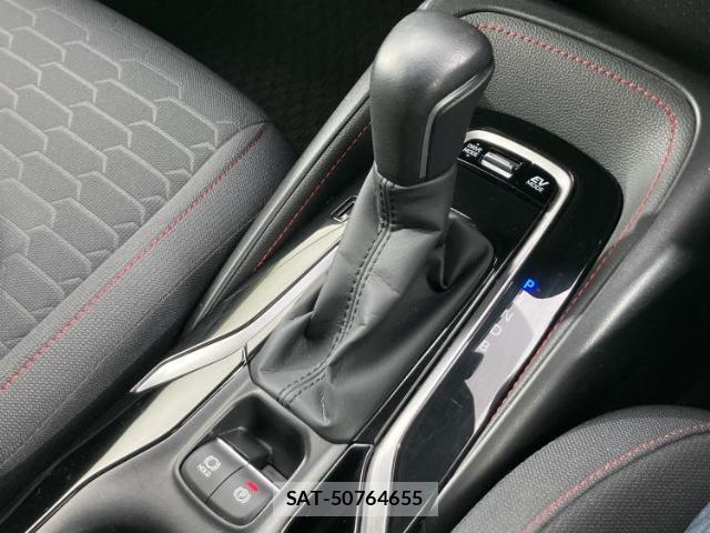 Toyota COROLLA SPORT 2019-01 8221626-16