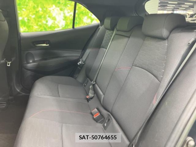 Toyota COROLLA SPORT 2019-01 8221626-6