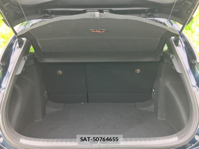 Toyota COROLLA SPORT 2019-01 8221626-7