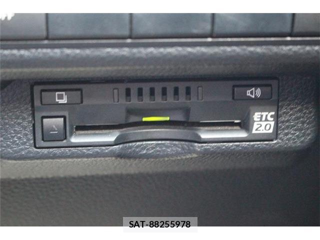 Toyota COROLLA SPORT 2018-07 8222109-3