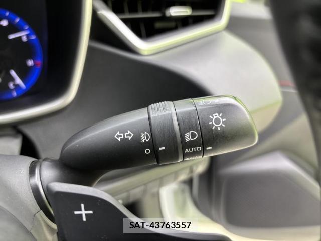 Toyota COROLLA SPORT 2021-08 8225083-14