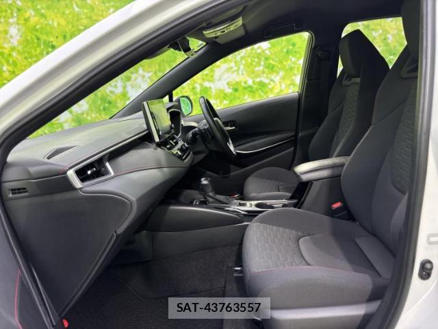 Toyota COROLLA SPORT 2021-08 8225083-5