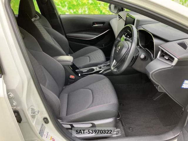 Toyota COROLLA SPORT 2019-08 8225098-3