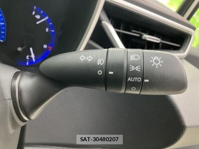 Toyota COROLLA SPORT 2019-09 8225165-15