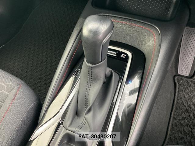 Toyota COROLLA SPORT 2019-09 8225165-17