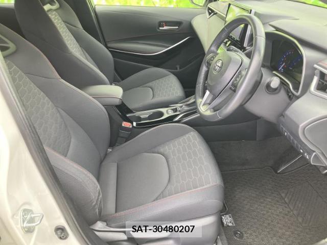 Toyota COROLLA SPORT 2019-09 8225165-3