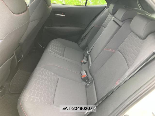 Toyota COROLLA SPORT 2019-09 8225165-6