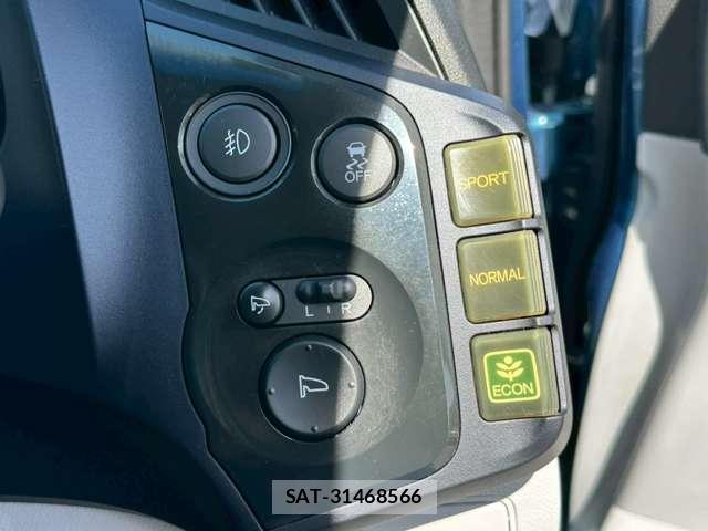Honda CR-Z 2011-03 8218137-17