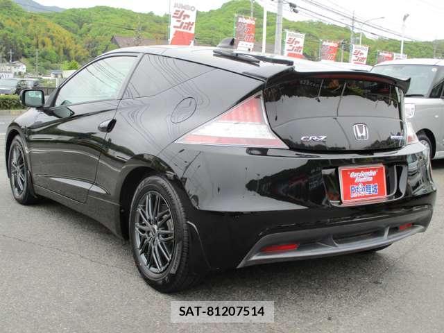 Honda CR-Z 2010-03 8218142-17