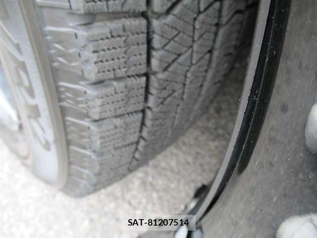 Honda CR-Z 2010-03 8218142-18