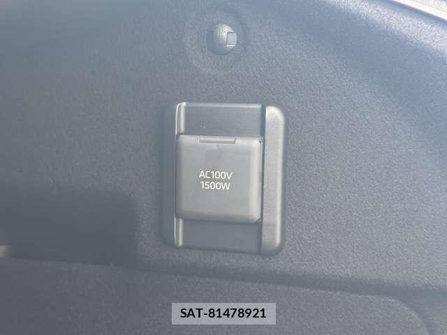 Toyota Crown Crossover 2022-10 8218282-11