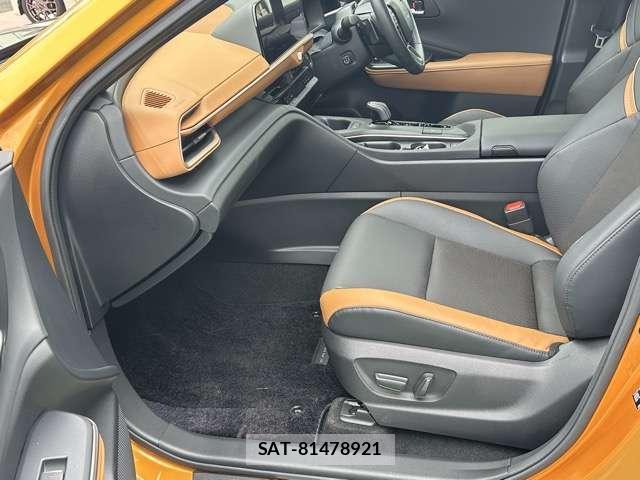 Toyota Crown Crossover 2022-10 8218282-3