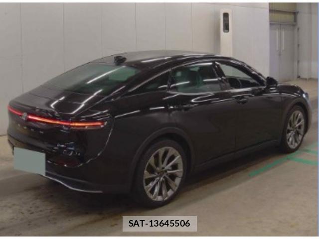 Toyota Crown Crossover 2025-02 8218870-4