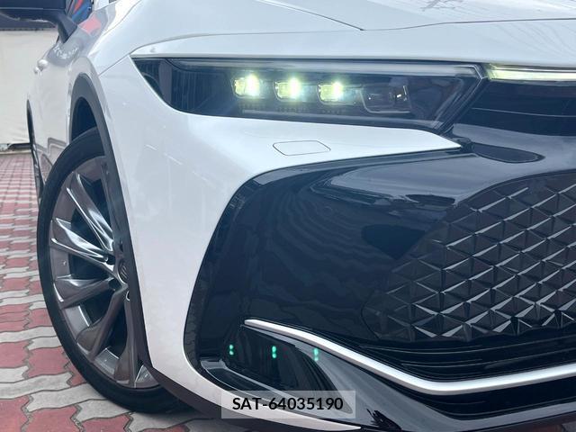 Toyota Crown Crossover 2023-07 8219482-10