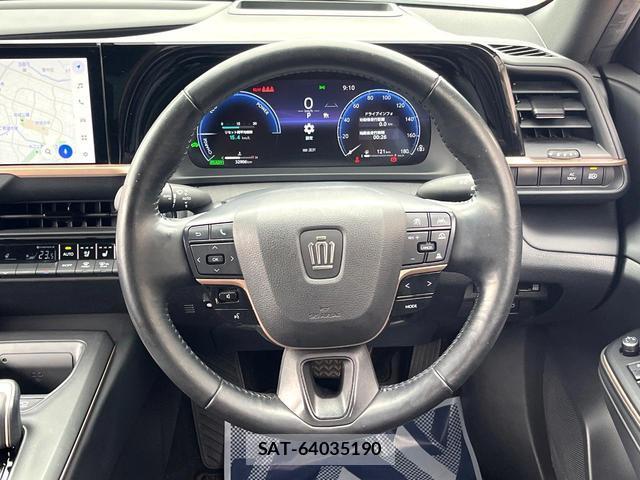 Toyota Crown Crossover 2023-07 8219482-12