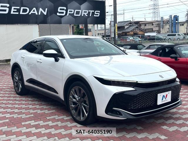 Toyota Crown Crossover 2023-07 8219482-15