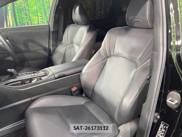 Toyota Crown Crossover 2023-03 8220549-6
