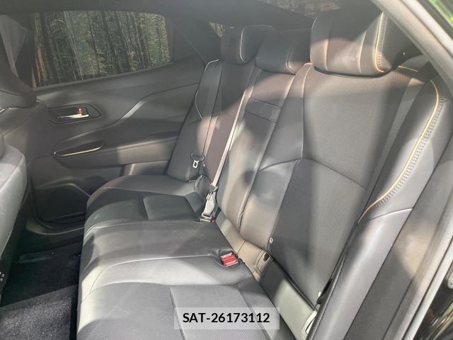 Toyota Crown Crossover 2023-03 8220549-7