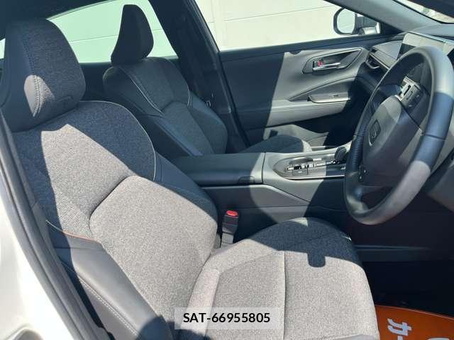 Toyota Crown Crossover 2023-06 8220651-1