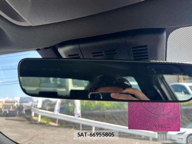 Toyota Crown Crossover 2023-06 8220651-8