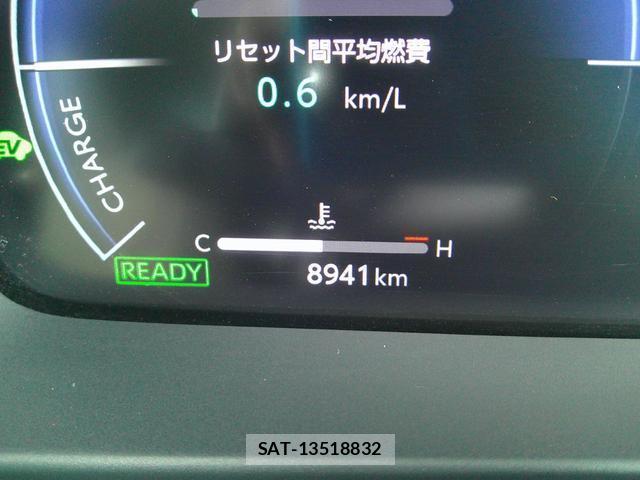 Toyota Crown Crossover 2023-05 8221661-11