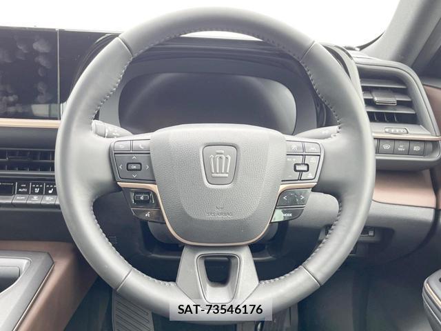 Toyota Crown Crossover 2023-08 8223085-11