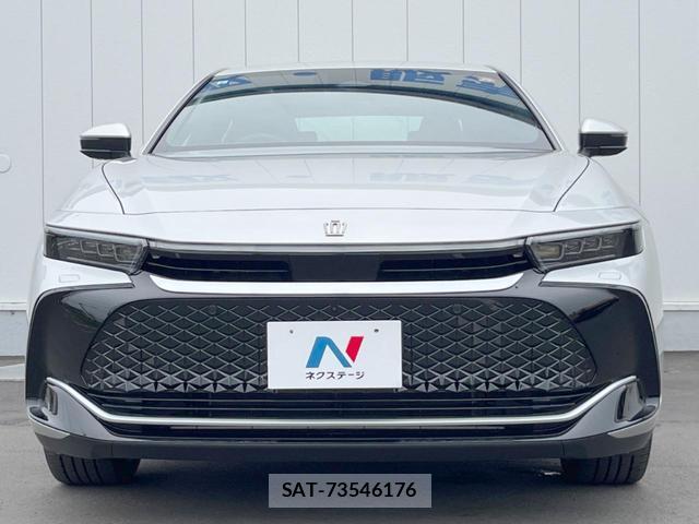 Toyota Crown Crossover 2023-08 8223085-14