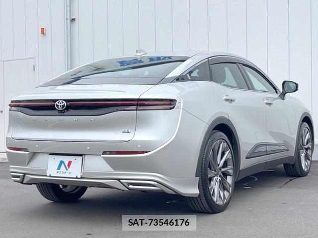 Toyota Crown Crossover 2023-08 8223085-17