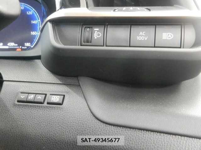 Toyota Crown Crossover 2023-05 8223932-10