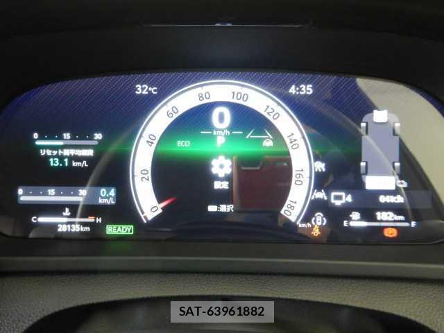 Toyota Crown Crossover 2023-03 8223933-12