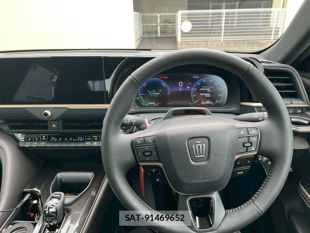 Toyota Crown Crossover 2025-08 8224172-10