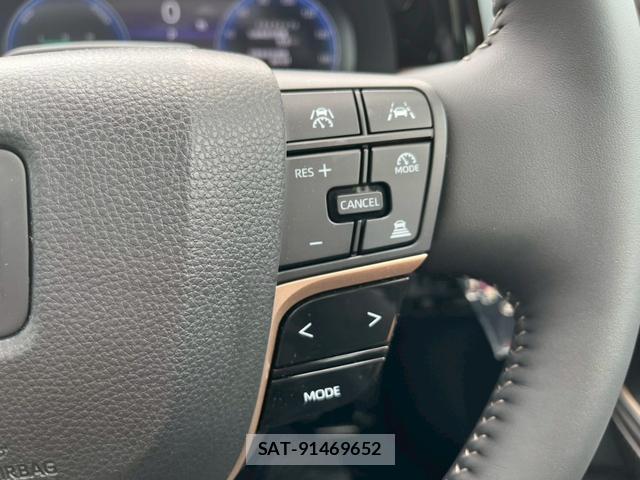 Toyota Crown Crossover 2025-08 8224172-19
