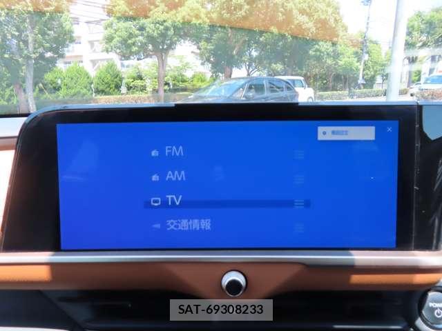 Toyota Crown Crossover 2022-11 8224301-17