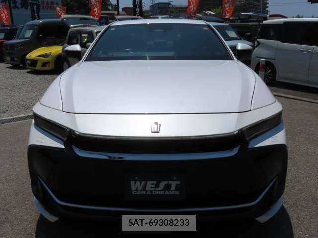 Toyota Crown Crossover 2022-11 8224301-4