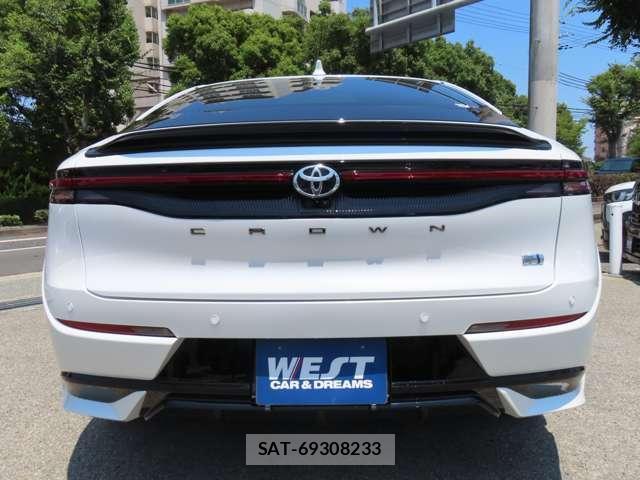 Toyota Crown Crossover 2022-11 8224301-5