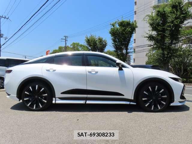 Toyota Crown Crossover 2022-11 8224301-6