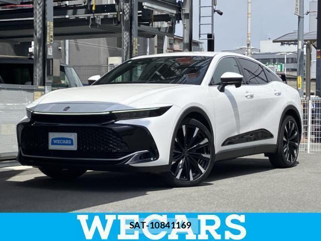 Toyota Crown Crossover 2024-03 8225330-0