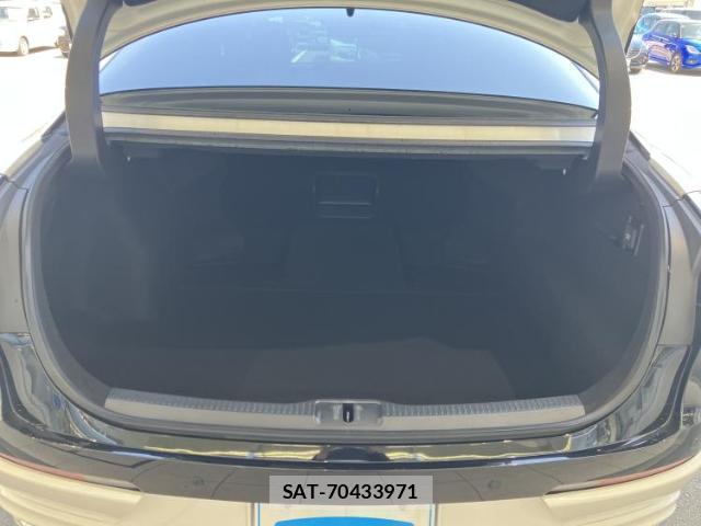 Toyota Crown Crossover 2023-04 8225422-7