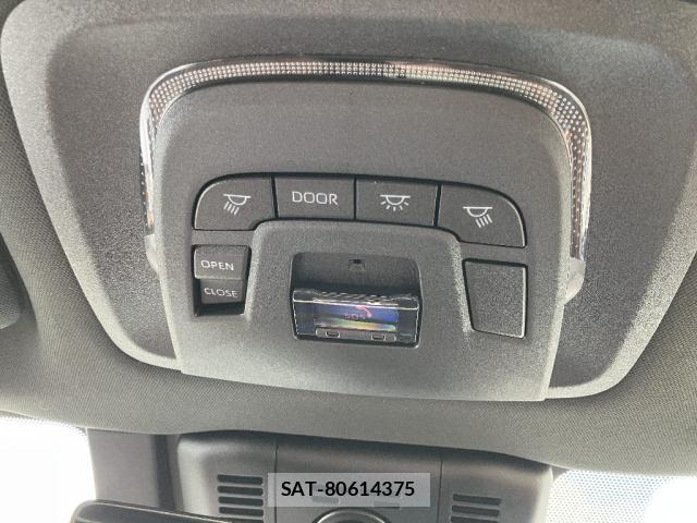 Toyota CROWN ESTATE 2025-06 8220466-14