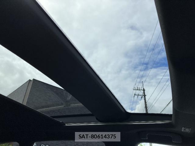 Toyota CROWN ESTATE 2025-06 8220466-18
