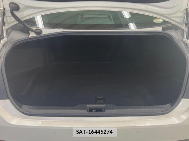 Toyota CROWN HYBRID 2019-03 8216106-10
